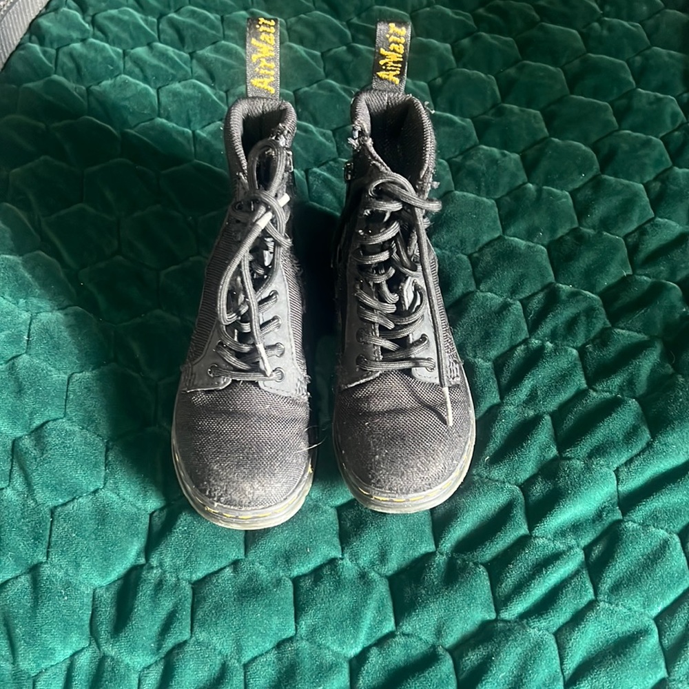 ❌SOLD❌Kids dr marten combs combat boots